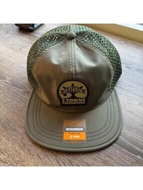 2 Towns Ciderhouse Richardson Outdoor Hat Brand New